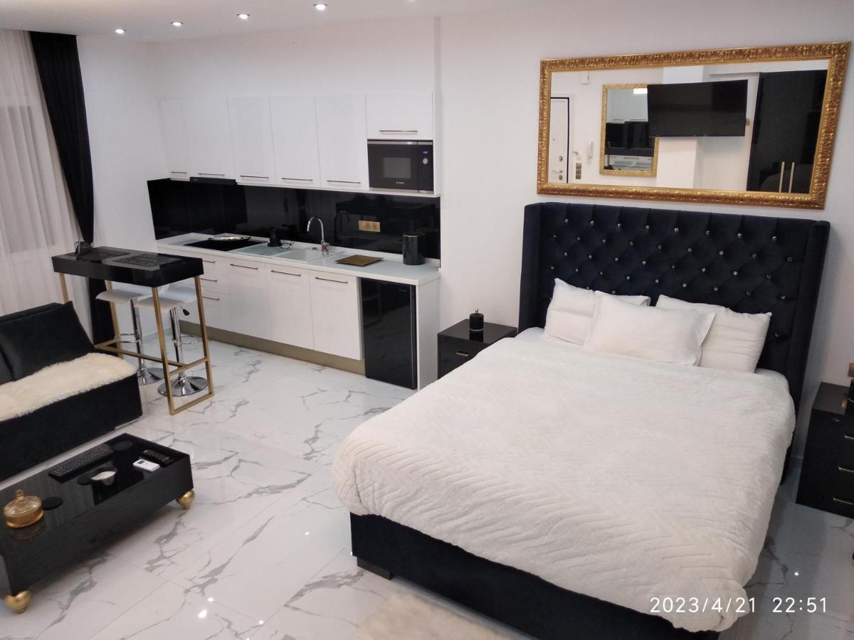Despina'S Palace Apt Downtown Heraklion  ภายนอก รูปภาพ